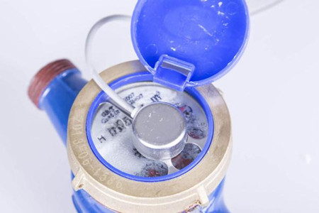 容積式(shi)水表